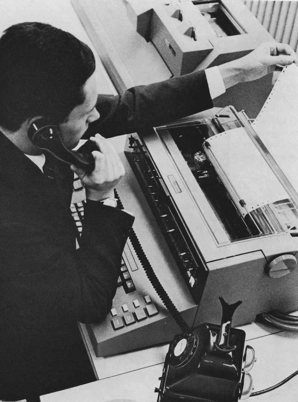 Arbeit an der IBM 1050